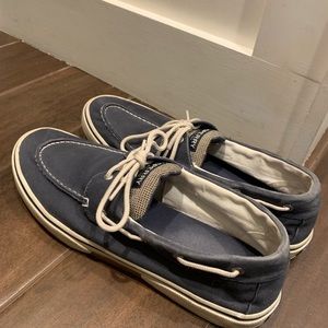 Men’s Sperry boat shoe